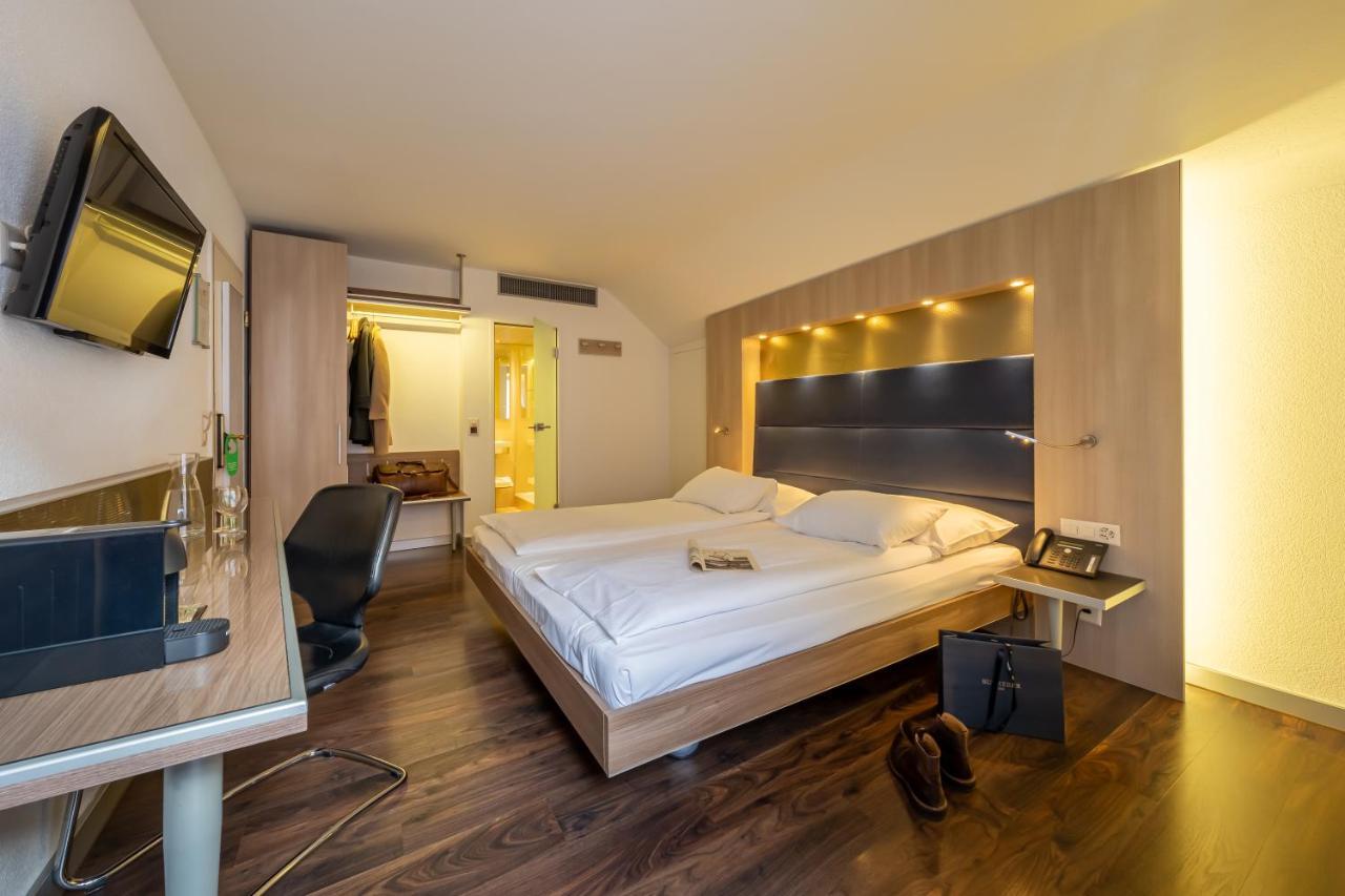 Alexander Old Town Otel